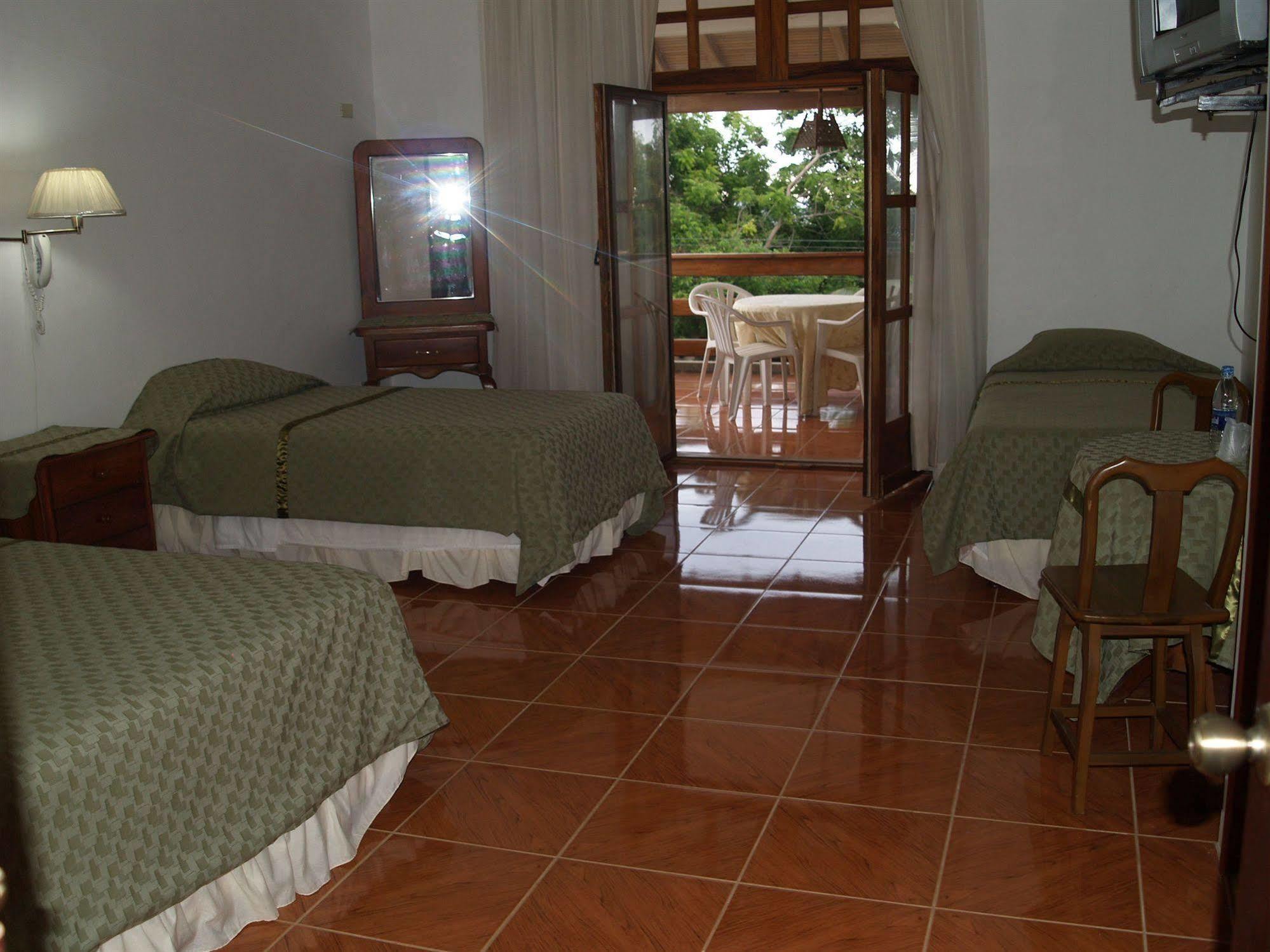 Hotel Pacifico Puerto López Exterior foto